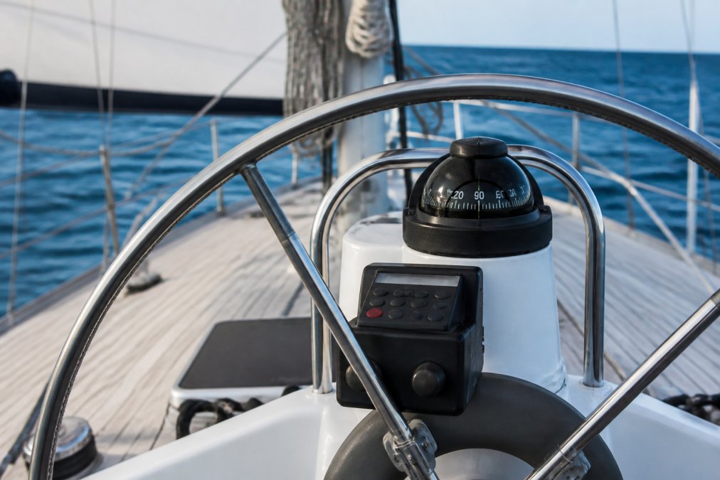 Best Marine Autopilot for Sailboats: 2026 Review